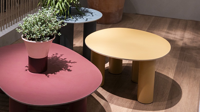Colours, stones and patterns for refined and creative coffee tables Colours, stones and patterns for refined and creative coffee tables