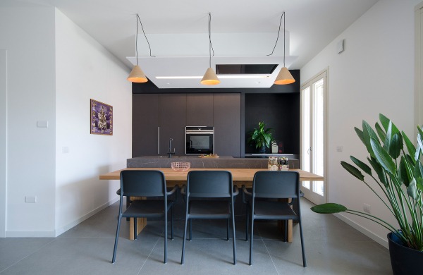 Modoo Kitchen - 3317 Sixty Nero in Tex finish, 3446 Pulpis Dark in Kèr finish